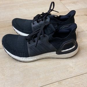 NWOT Black Men’s Ultraboost Adidas Tennis Shoes 8.5